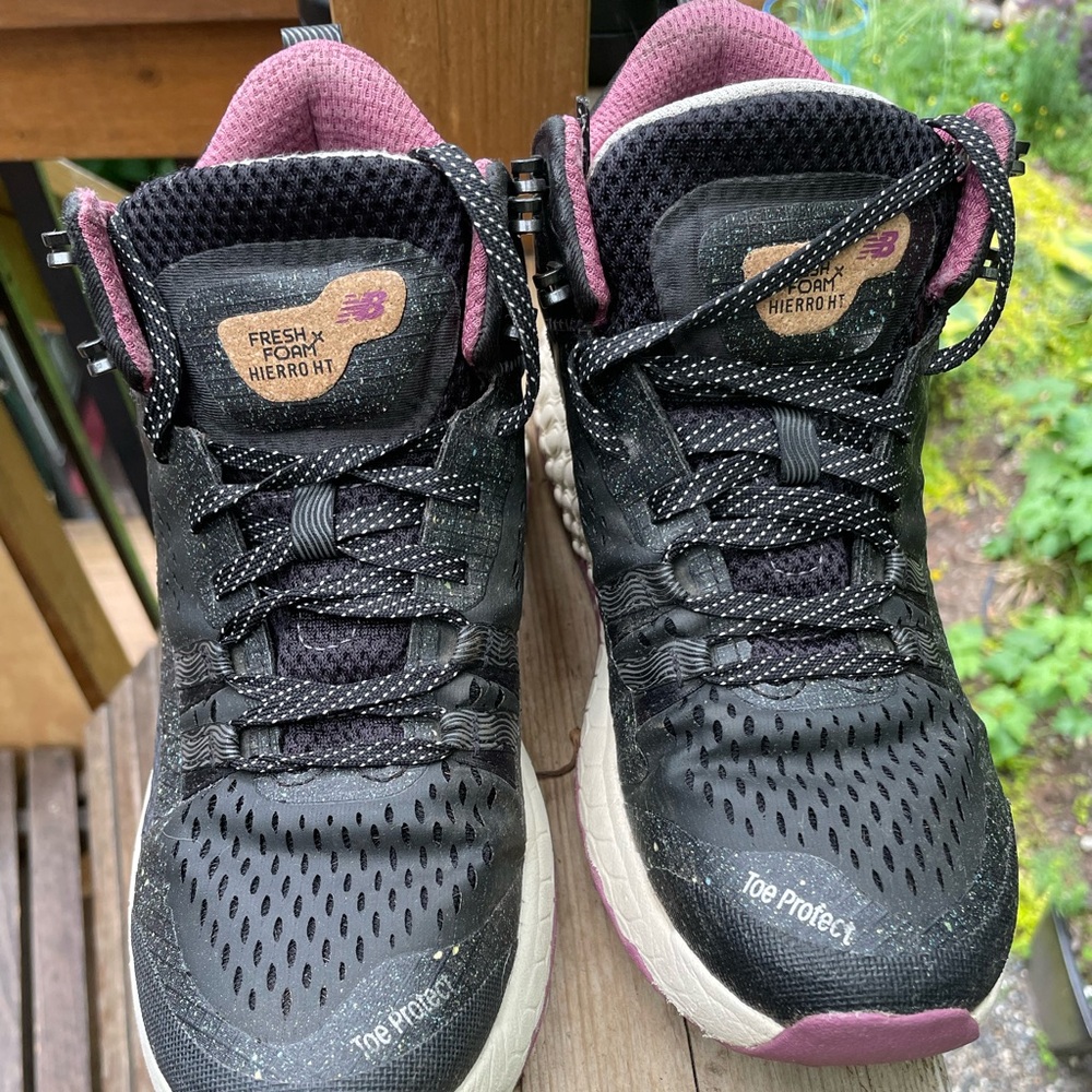 New Balance Fresh Foam Hierro Trail Mid